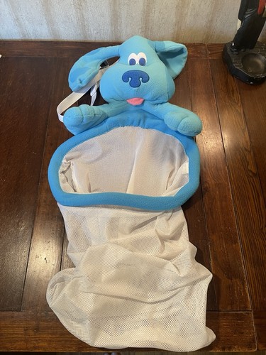 Vintage 2001 baby blue - 2001, clues